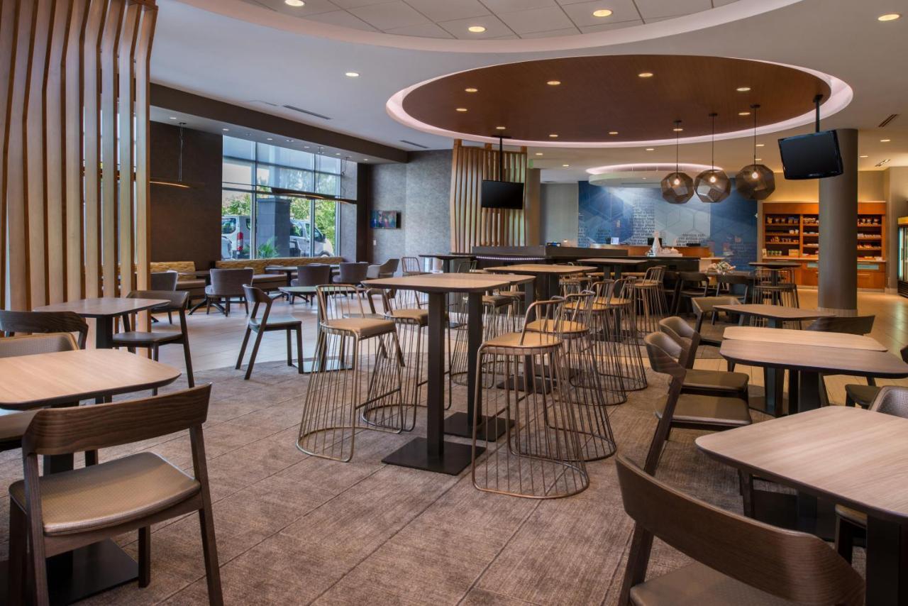 Springhill Suites Pittsburgh Southside Works Exteriör bild