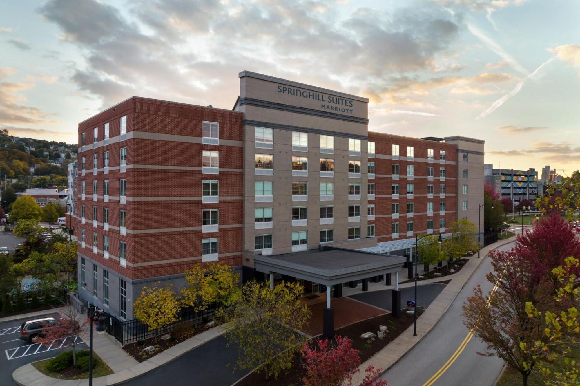 Springhill Suites Pittsburgh Southside Works Exteriör bild